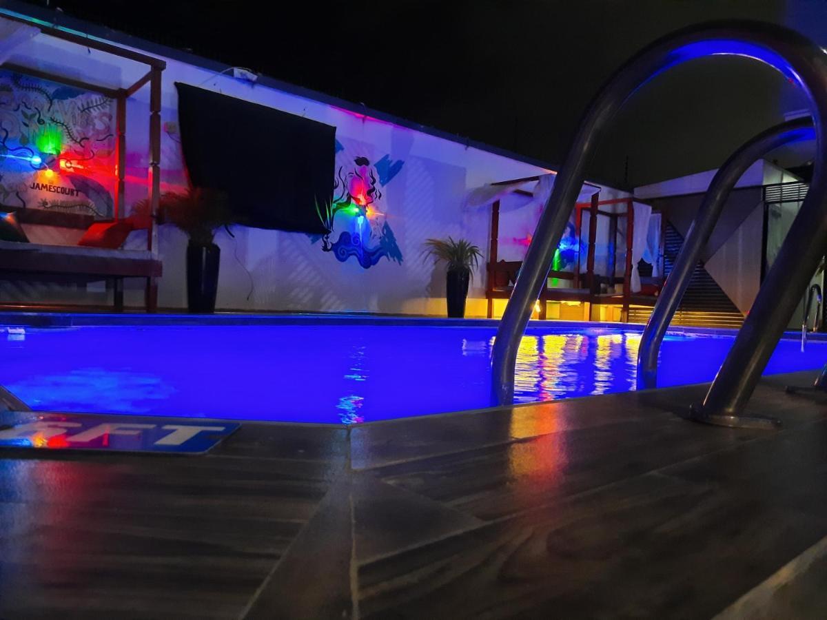 James Court Hotel & Luxury Apartments Lekki Eksteriør bilde